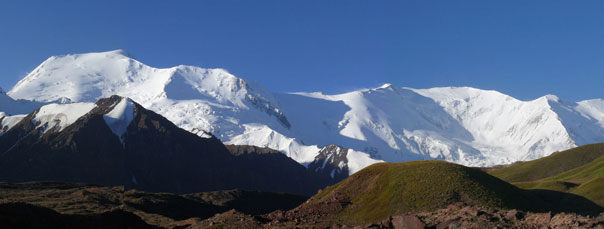 Zarya Vostoka peak virgin summits ski tour expeditions